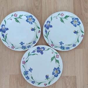 Whisper Gibson Design Trio of Dinner Plates Stoneware Discountined Pattern 2002